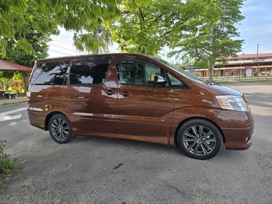 Toyota Alphard in Kubang Kerian, KTN