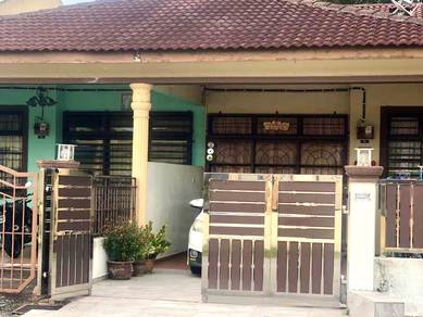 1-storey Terraced House For Sale in Cheng,MLK