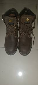 9.8/10 almost NEW Safety Shoe