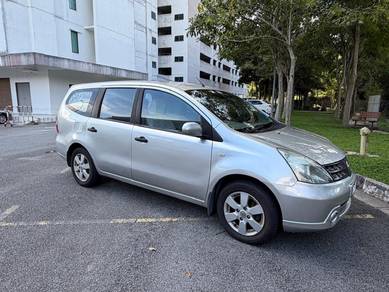 Nissan Grand Livina PREMIUM/LUXURY in Bayan Lepas, PNG
