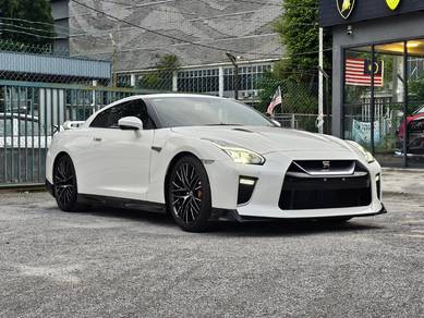 Nissan GTR BLACK EDITION in Taman Tun Dr Ismail, KUL
