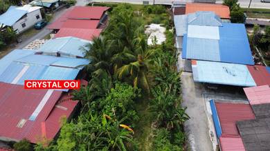 Others Land in Simpang Ampat, PNG