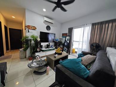 Condominium For Sale in Paraiso Residence @ The Earth