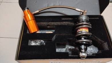 monoshock  y15/y16  / LC135 