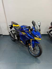 Honda CBR150R