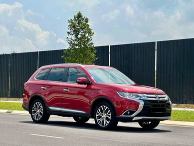 Mitsubishi Outlander 2.0 AWD in Johor Bahru, JHR
