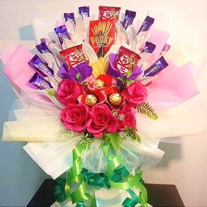 Chocolate & Artificial Flower Hand Bouquet 