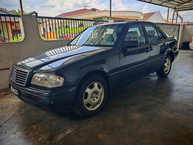 Mercedes Benz 200 in Ipoh, PRK