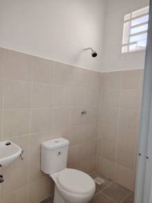 Terraced House For Rent in Lunas,KDH