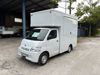 10 Kaki Daihatsu Gran Max S402RP Food Truck