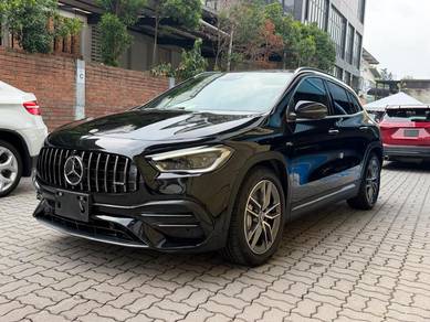 Mercedes Benz GLA35 35 AMG 4 MATIC in Kota Damansara, SGR