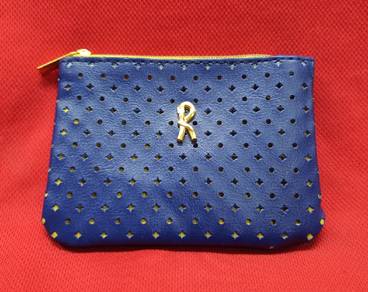 Roberta's small accessory and money coin case.