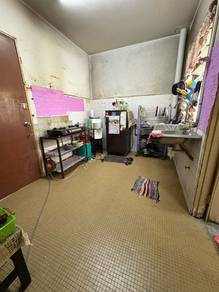 Room in Desa Pandan, KUL