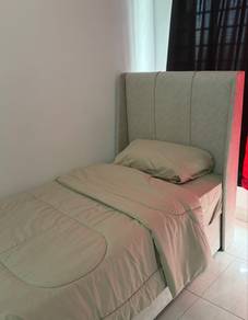 single bed with mattres