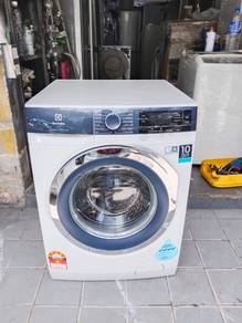 Electrolux inverter front load hot washer 9kg