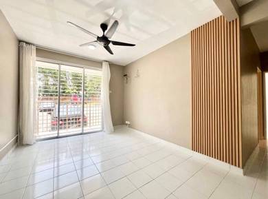 Apartment For Sale in Goodview Heights ( Villa Court )