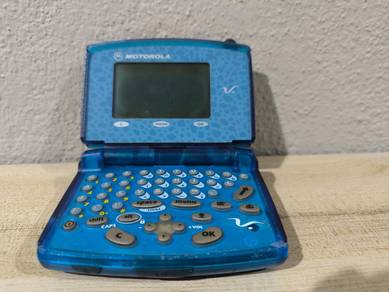 Motorola V. Pager Blue Flip Keyboard