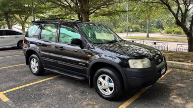 Ford Escape XLT in Puchong, SGR