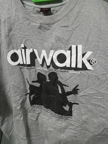 airwalk sweatshirt