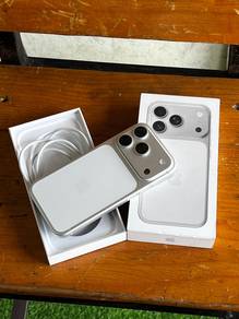 iPhone 17pro 256gb like new bh100%