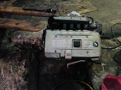 Bmw E90 E60 N52 2.5 Silver Engine Kosong