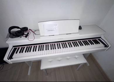 flykeys piano (like new)
