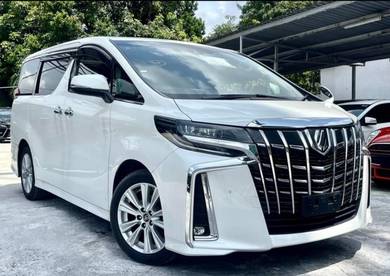 Toyota Alphard X in KL City, KUL