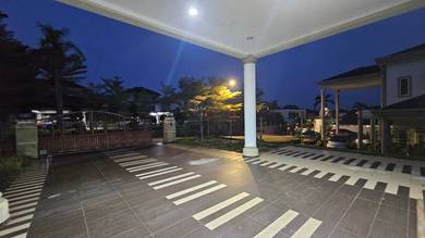 Bungalow House For Sale in Ayer Keroh,MLK
