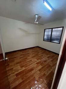 Flat For Sale in Pangsapuri SS8 Kelana Jaya