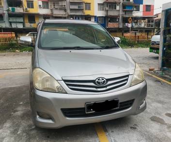 Toyota Innova E in Salak Selatan, KUL