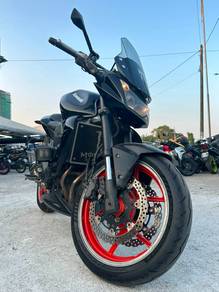 Kawasaki Z750R