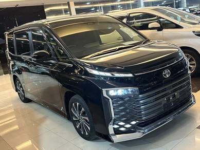 Toyota Voxy S-Z in KLCC, KUL