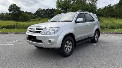 Toyota Fortuner V in Johor Bahru, JHR