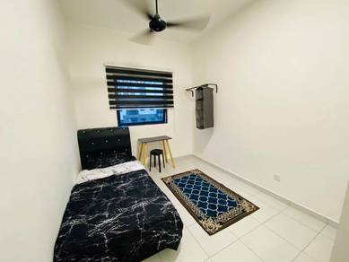 Room in Kajang, SGR