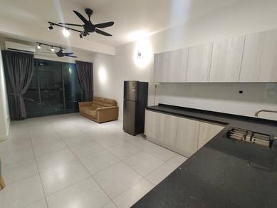 Condominium For Rent in 3 Residence
