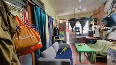 Flat For Sale in Pangsapuri Puchong Perdana