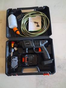 XTITAN Cordless Water Jet