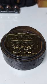 Belt Levis
