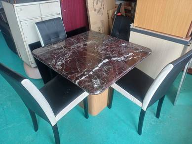 Meja Makan Marble 4 Kerusi