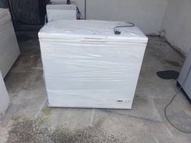 1 door Haier chest freezer refrigerator peti beku