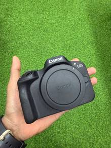 Canon EOS R50 Mirrorless Camera + Kit Lens