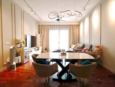 Condominium For Sale in Straits Quay