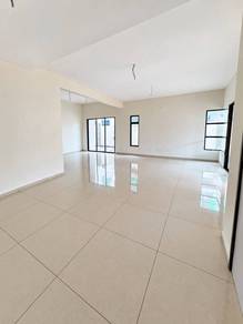 Semi-Detached House For Sale in Mantin,NSN