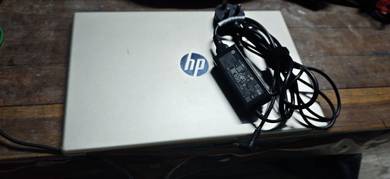 Laptop HP Bateri tahan lama