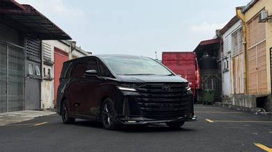 Toyota Vellfire Z PREMIER in Puchong, KUL