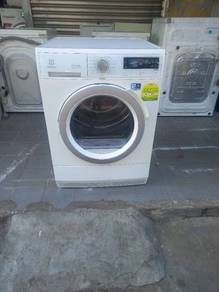 Electrolux heat pump dryer 9kg inverter pengering