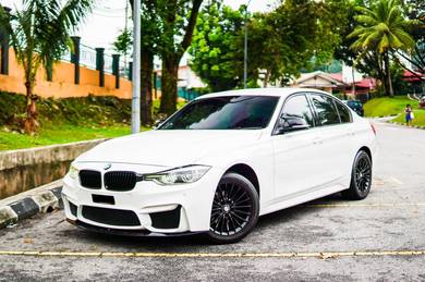 BMW 318i 18 i LUXURY (CKD) in Desa Petaling, KUL
