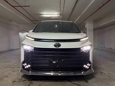 Toyota Voxy S-Z in Petaling Jaya, SGR
