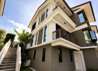 Semi-Detached House For Sale in Nilai,NSN