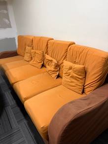5 seater sofa to let go